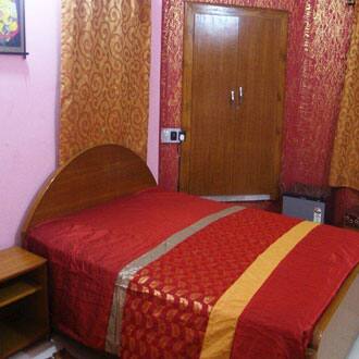 Golden Petal Guest House, Kolkata 1